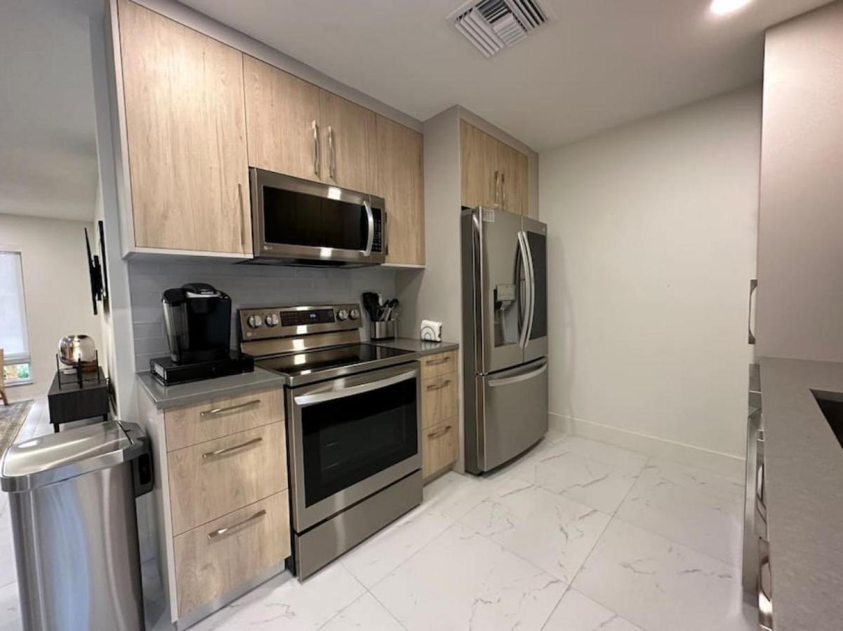 The Sun House - 3 Bed, 2 Bath, Private Pool, Fire Pit, Huge Backyard Fort Lauderdale Exterior foto
