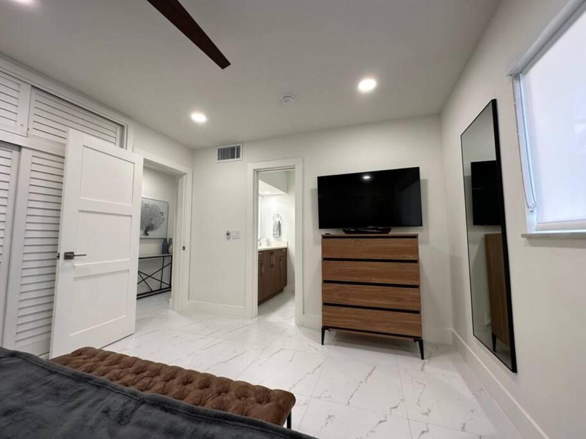 The Sun House - 3 Bed, 2 Bath, Private Pool, Fire Pit, Huge Backyard Fort Lauderdale Exterior foto