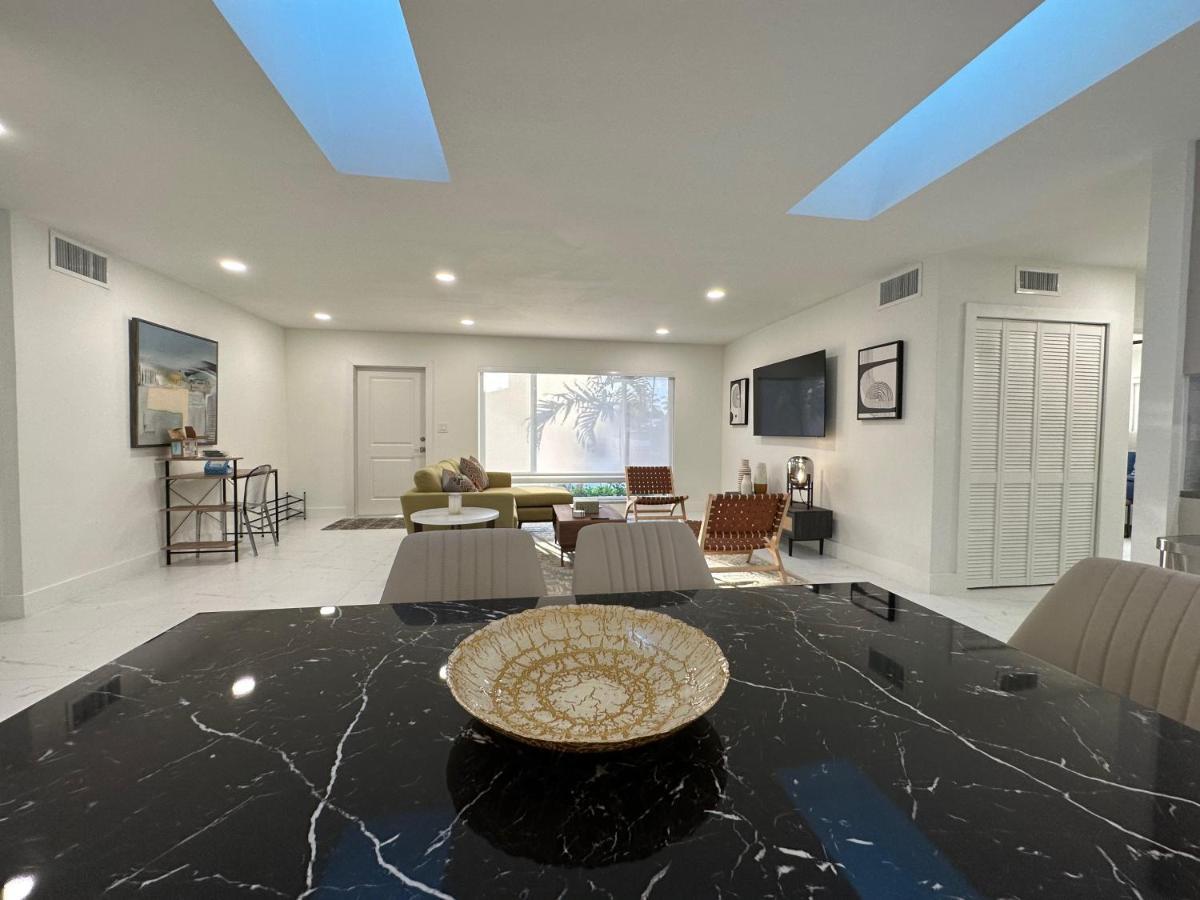 The Sun House - 3 Bed, 2 Bath, Private Pool, Fire Pit, Huge Backyard Fort Lauderdale Exterior foto
