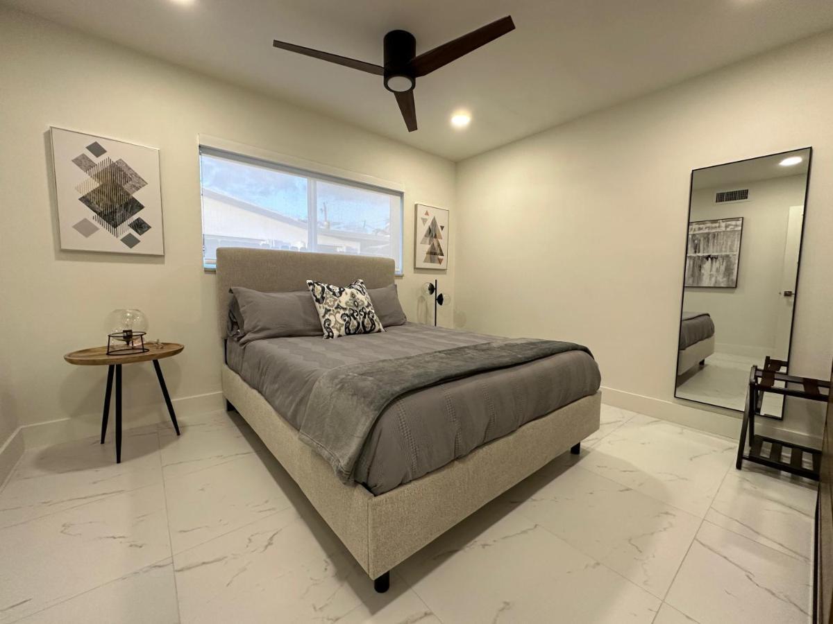 The Sun House - 3 Bed, 2 Bath, Private Pool, Fire Pit, Huge Backyard Fort Lauderdale Exterior foto